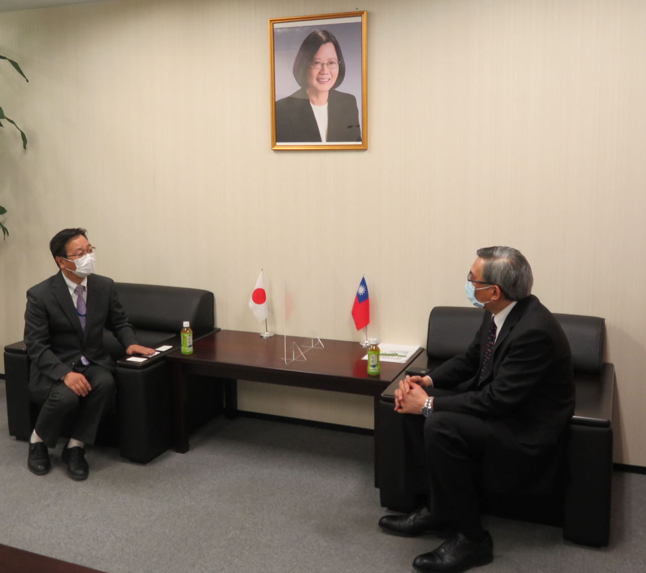 2021年4月7日周處長札幌入国在留管理局木村久義局長との意見交換 台北駐日経済文化代表処 札幌分処